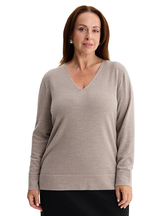 Merino Base Джемпер женский V-вырез plus size, цвет серо-бежевый, фото 1